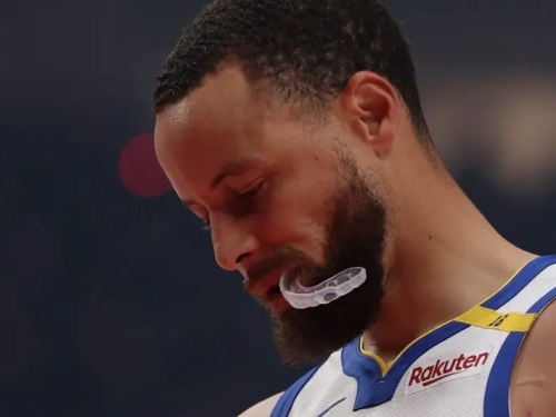 NBA》勇士大戰快艇！Curry拇指傷情恐影響投籃：不嚴重但有點疼痛