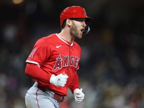 MLB》終結者大砸鍋！沃德扛驚天滿貫砲、天使單局灌6分逆轉勝教士