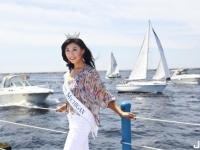 首次華人奪下美國選美大賽冠軍 但照片亮相後竟讓網友全都崩潰啦