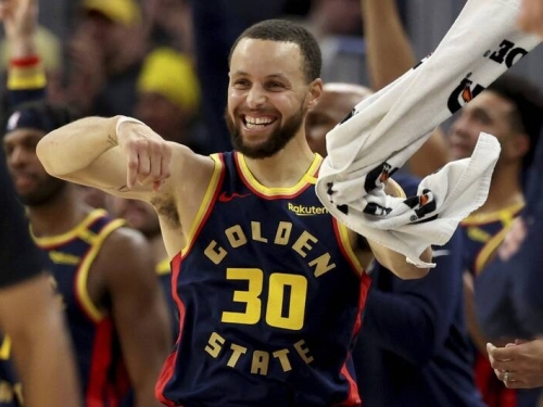 NBA》柯瑞砍21分 勇士板凳大軍發威擊敗公牛止敗