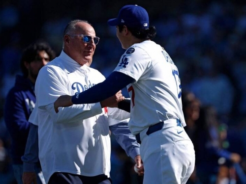 國聯冠軍賽》這一抱意義深遠 大谷翔平和恩師索夏在大舞台再相會