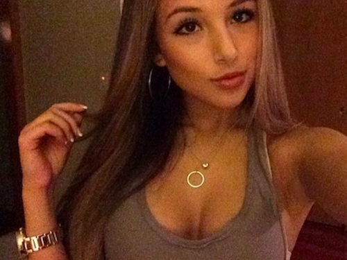 [球星辣妞]灰狼「灌籃王」拉文本季報銷  「大奶版Hebe」來拍拍