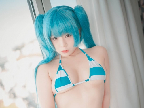 百合味好重！강인경x마루에몽同穿一件衣服　雙乳交融太邪惡！