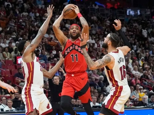 NBA》多倫多暴龍Bruce Brown右膝手術 至少缺席大部份的訓練營