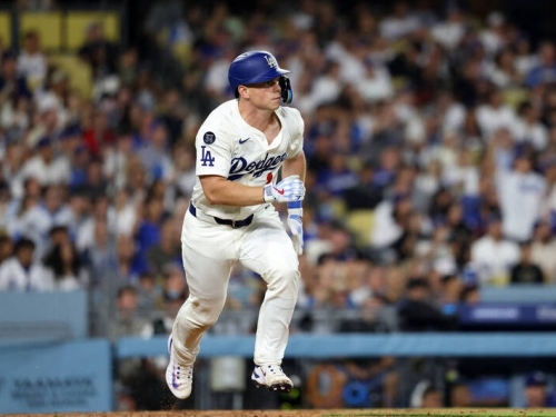 MLB》道奇鐵捕史密斯本週無法歸隊 曾挨頭部觸身球的馬恩西有頭暈症狀