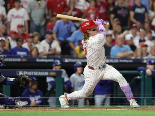 MLB季後賽》明天力阻道奇聽牌！ 費城人教頭透露88轟金手套外野傷況