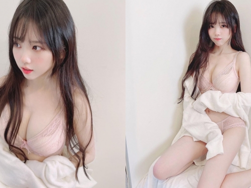 超粉嫩「兔牙萌妹」童顏巨乳太犯規！試穿新內衣秀出「深邃溝溝」！