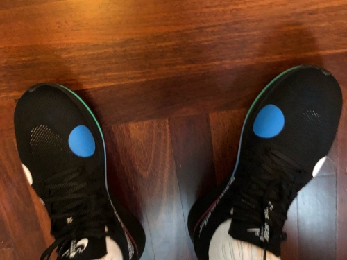 尚未發行的Off-White x Nike Zoom Fly Mercurial Flyknit 今天就出現在騎士球員史密斯腳上啦！