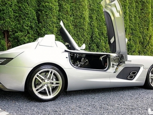 一輛跟山豬王「Bugatti Chiron」身價不相上下的中古車？Mercedes SLR Stirling Moss開出「288萬」...