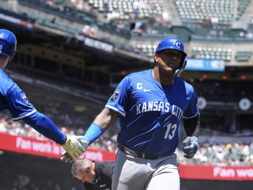 MLB》皇家明星重砲終結全壘打荒 生涯276轟超越洋基名捕居美聯第5多