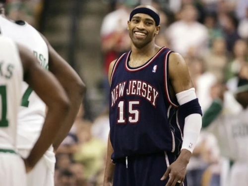 NBA》籃網新賽季辦卡特球衣退休儀式 但發跡地暴龍尚無規劃