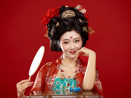 楊貴妃幫48歲「乾兒子」安祿山洗澡 唐玄宗竟賞賜厚禮