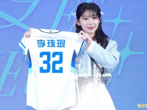 中職》一出場就大秀台語問好 李珠珢超接地氣