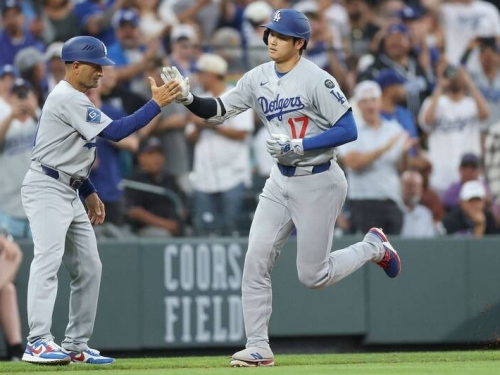 MLB》接到300轟幸運女球迷身分曝光！ 與大谷翔平出現神巧合
