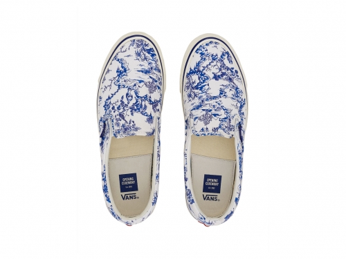 把青花瓷穿腳上？Opening Ceremony x Vans推出中國風聯名款 今夏最Skr單品非他莫屬！