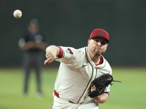 MLB》季前簽響尾蛇最貴62億大約 塞揚王牌柏尼斯將動TJ提前報銷