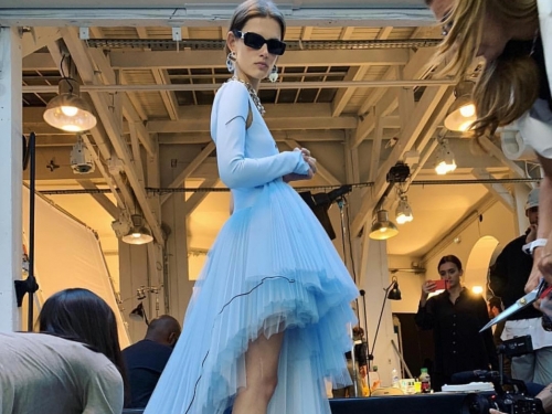 搶先曝光！Off-White x Nike 再度推出全新鞋款Vapor Street 由Virgil Abloh 和Bella Hadid共同演繹！