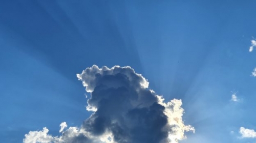 聖嬰才剛形成，地球表面均溫就破紀錄