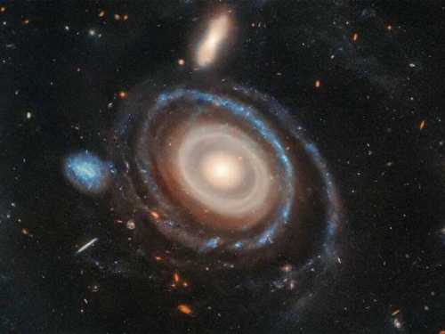「靶心星系」現九環奇觀 哈伯望遠鏡揭宇宙撞擊之美