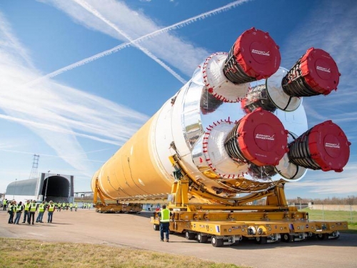 NASA推出超大型火箭SLS