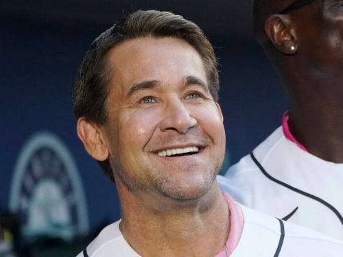MLB》113得分在美聯墊底 遊騎兵網羅252轟「布總哥」當打教