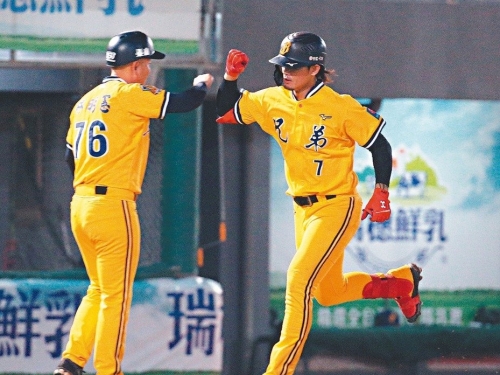 中職／獅隊9局下反咬 兄弟驚險守勝