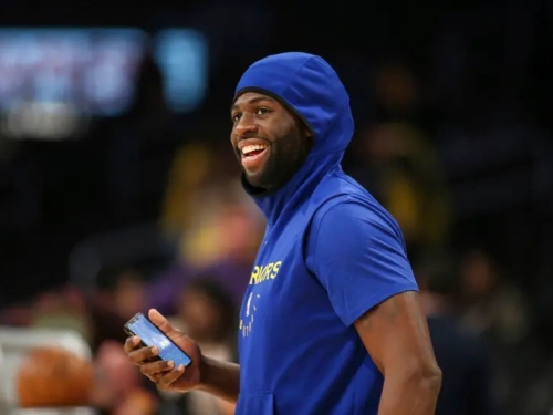 NBA》NBA修訂使用手機規則！賽前45分鐘就不能用　網笑：台灣再度領先