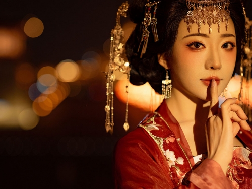 皇后被大臣逼陪葬 狠心自斷手掌！百官全閉嘴
