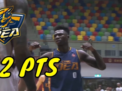 台灣獵豹🐆阿巴西半場攻下38分全場52分締造本全球員新紀錄