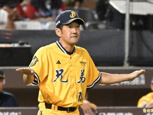 中職》第5局平野衝出來 原因是二壘審「不明確的手勢」