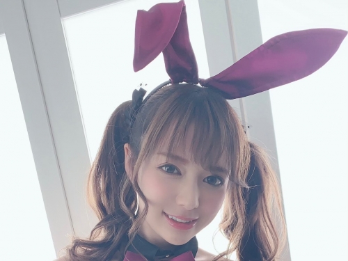 24H偷情不間斷！妻子回老家時和美女下屬「岬ななみ」開房幽會，像野獸般交配的兩人