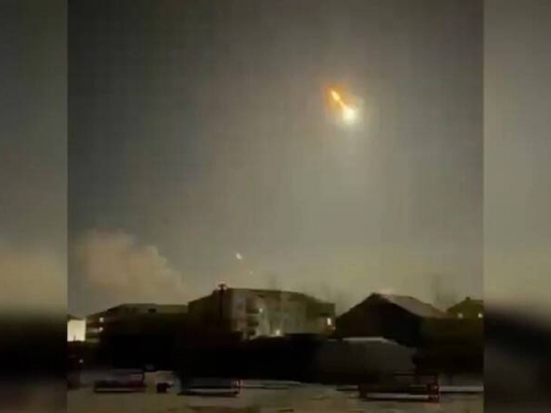 火流星劃破西伯利亞夜空 耀眼奇觀影片直擊！