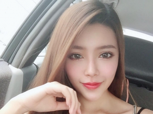 大馬高顏值網拍老闆娘「Hannah Yap」　火辣深V泳裝太犯規！