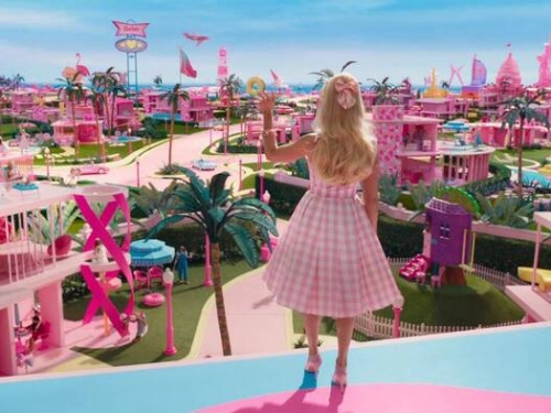 為《芭比Barbie》真人版電影 全球粉紅色油漆一度短缺