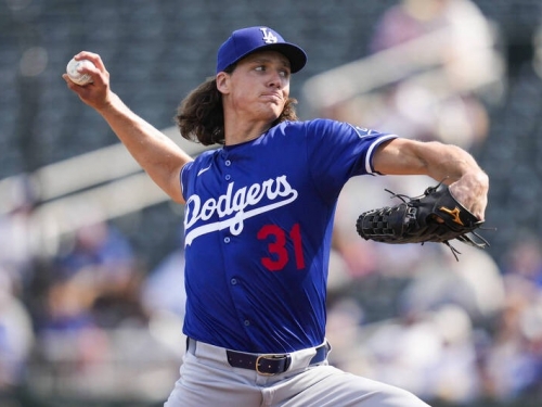 MLB》道奇王牌葛拉斯諾春訓首秀飆2K！ 新同學史考特初登板挨轟