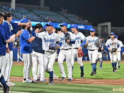 中職》「恐怖富邦」連兩場完封強敵！鋒總讚許自家投手群
