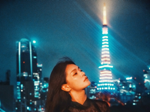交友APP約到超正的巨乳人妻「橘瑪麗」！見面後一小時就被玩成飢渴慾女