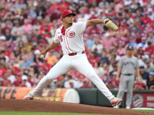 MLB》初登板對洋基飆三振秀！ 紅人火球大物狂寫64年神紀錄