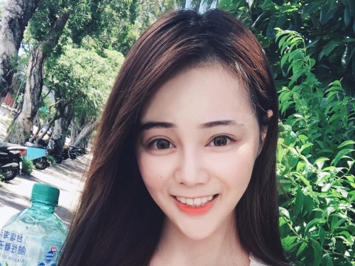 清新正妹「孫卉彤」甜美笑容讓人戀愛　還是個深藏不露的「神隱少女」呢！