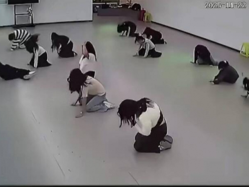 舞蹈老師低血糖倒地 學生毫不猶豫全跟著倒