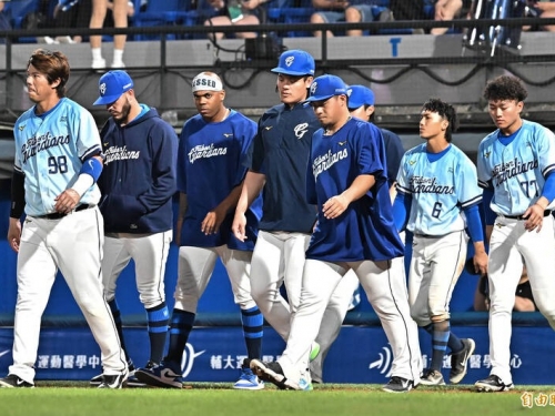 中職》富邦悍將即將達成千場里程碑 績效慘遭中信兄弟狠甩