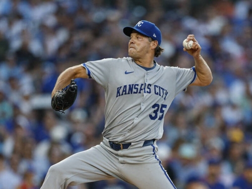 MLB》45歲登上大聯盟！希爾5局好投吞敗 仍寫21世紀第6人紀錄