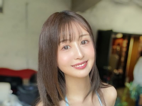 龐然K罩杯！朝三上悠亞邁進　「國寶級胴體」108cm神乳女優參上