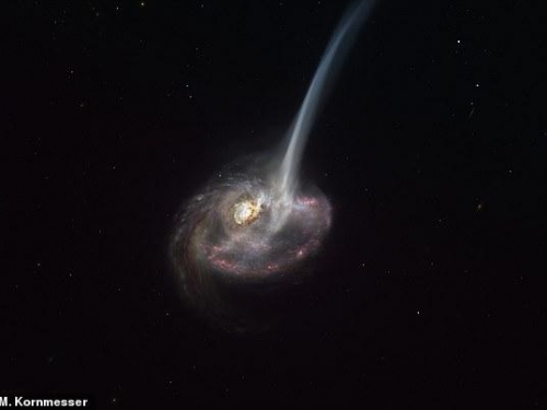 一個垂死的星系每年噴發出1萬個太陽的氣體，天文學界震驚