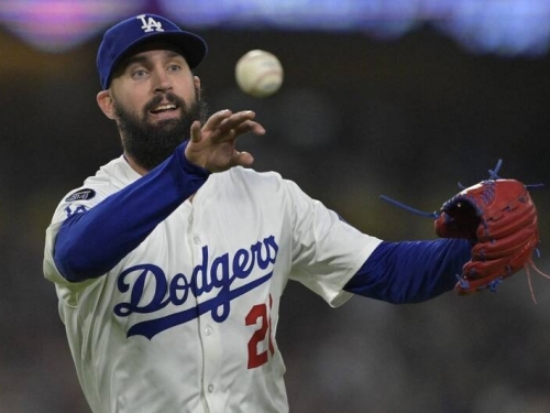 MLB》道奇明星右投手肘不適進傷兵！主帥曝最新狀況、無回歸時間表