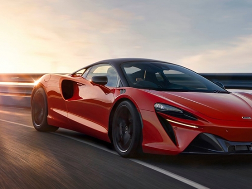 V6新引擎搭載！麥拉倫發表新世代油電超跑 McLaren Artura，零百加速僅需3秒