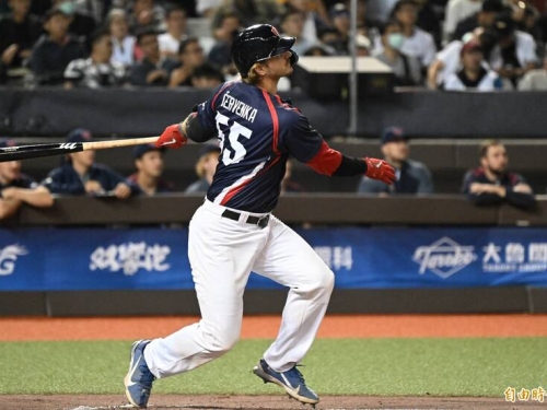 12強》擊出捷克在大巨蛋首轟 瑟文卡覺得很榮幸