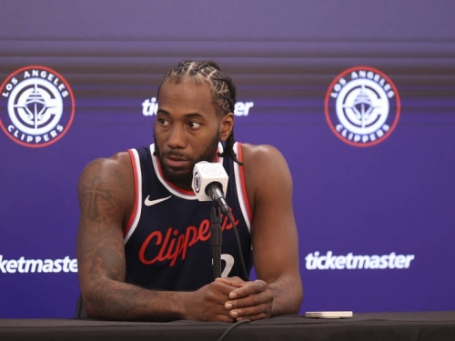 NBA》年初才簽49億續約！ 快艇球星「可愛」因膝傷無限期缺陣