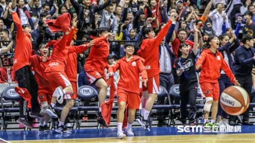 HBL／8強賽落幕　男、女4強出爐