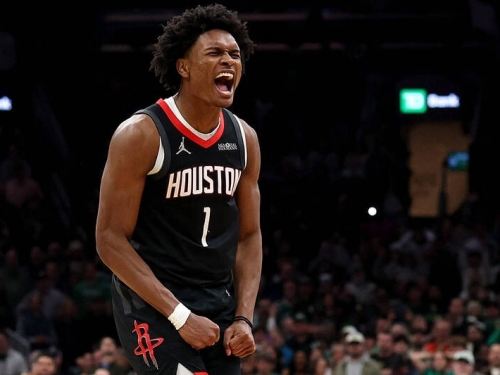 NBA》火箭21歲小將生涯夜準絕殺綠衫軍！ 「我覺得自己像Kobe」